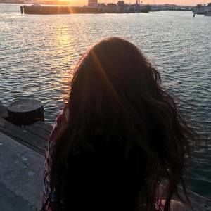 Meet your Posher, Irenë